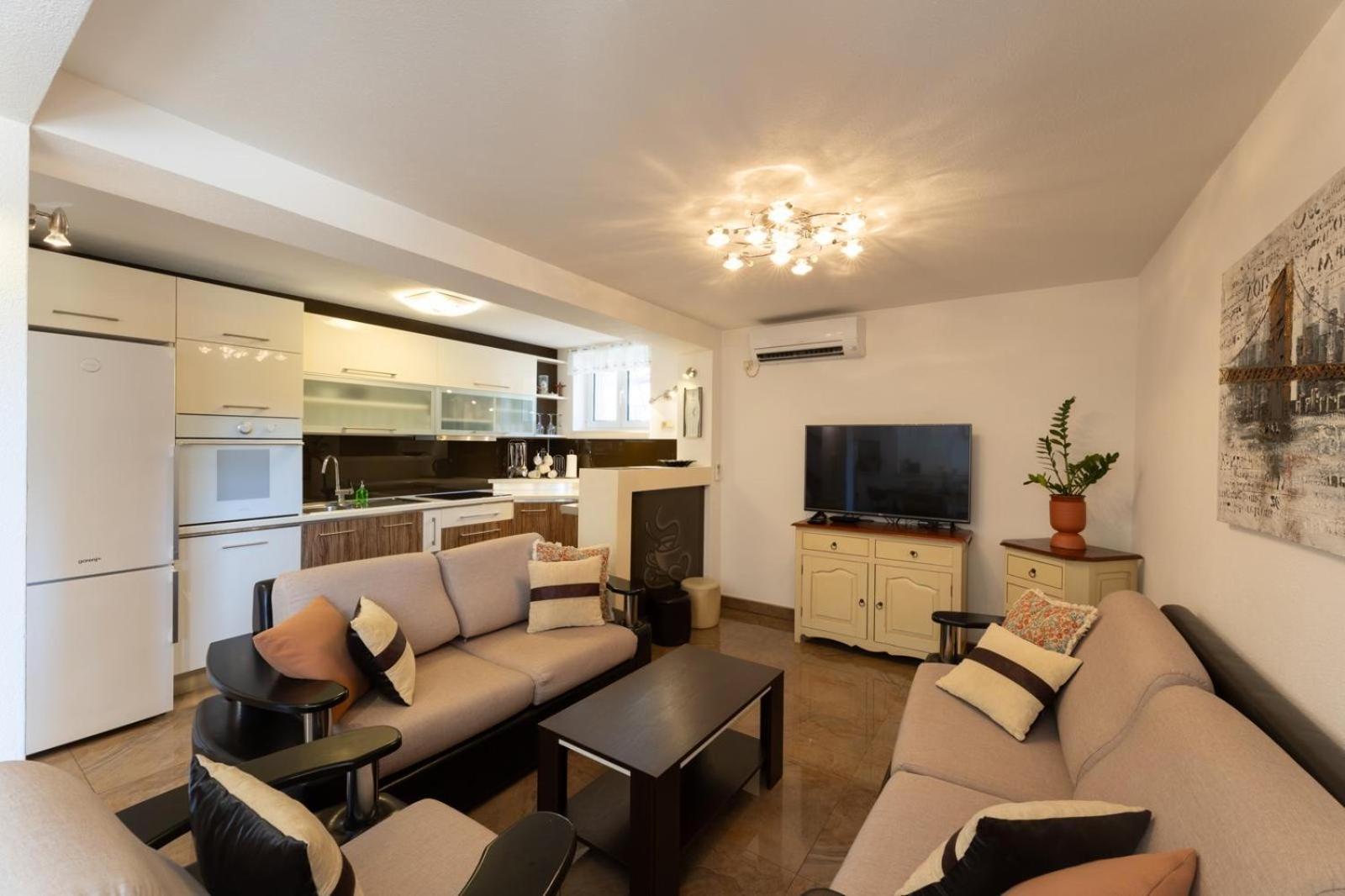 Apartments Belmat Trogir Exterior photo